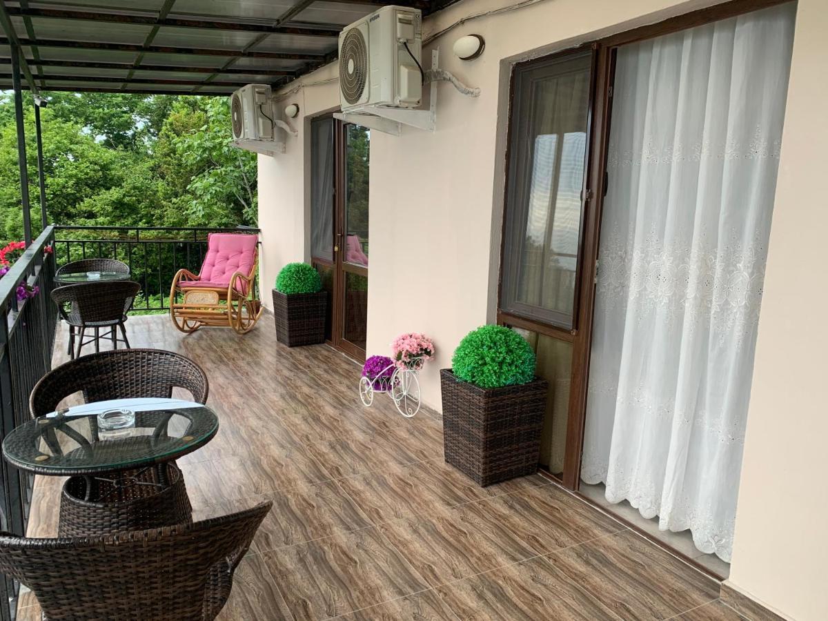White House Chakvi Hotel Exterior foto